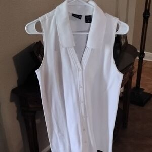 New York & Company White Sleeveless Button-Up Blouse